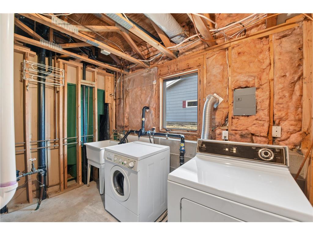 1270 Burke Avenue W Roseville MN 55113 7026195 image22