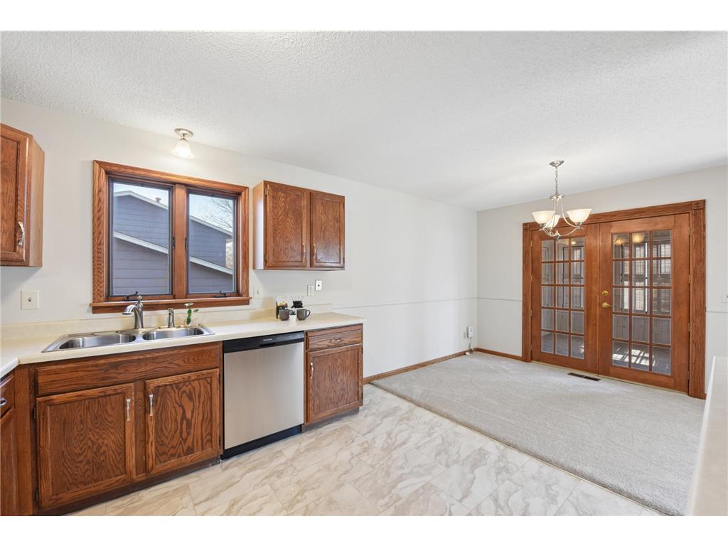 1270 Burke Avenue W Roseville MN 55113 7026195 image7