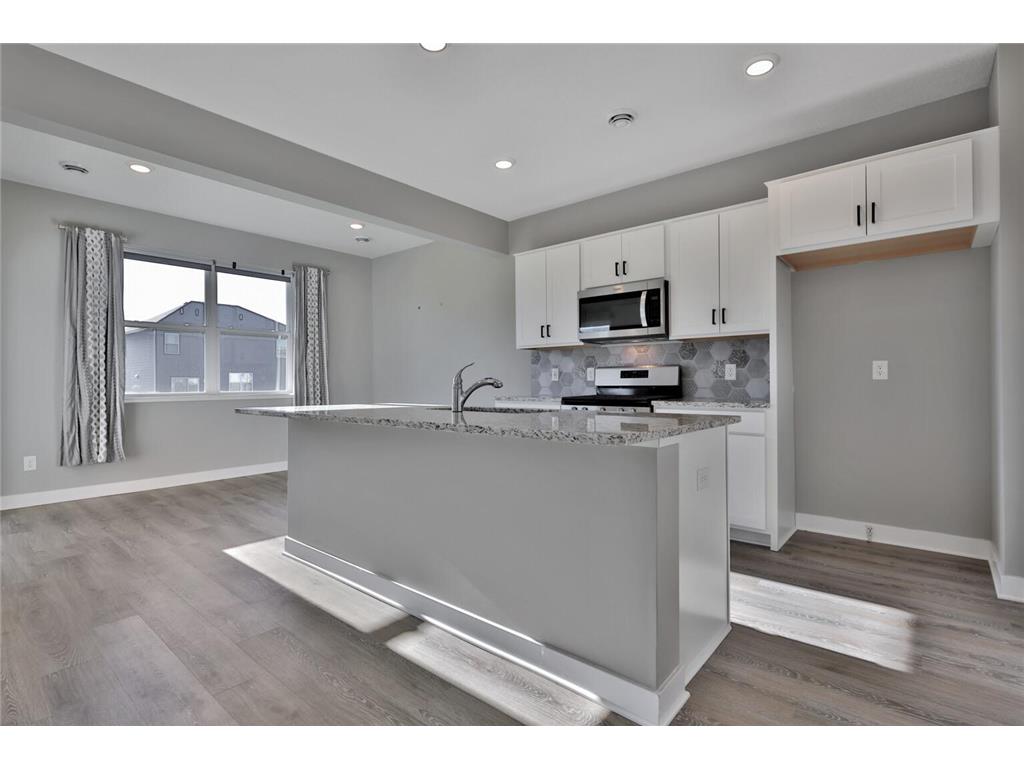 12703 Erskin St NE Blaine MN 55449 7051483 image11
