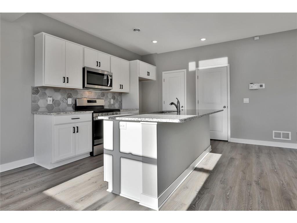 12703 Erskin St NE Blaine MN 55449 7051483 image13