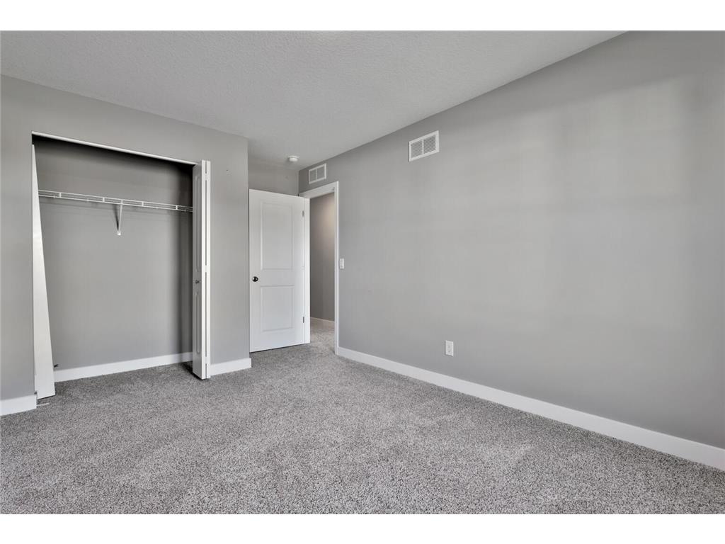 12703 Erskin St NE Blaine MN 55449 7051483 image25