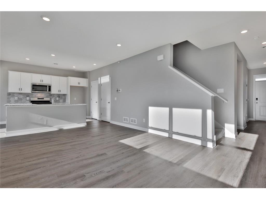 12703 Erskin St NE Blaine MN 55449 7051483 image8