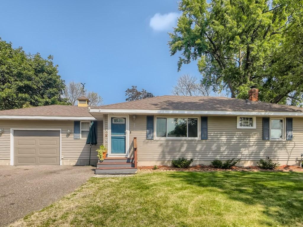 1271 County Road B E, Maplewood, MN 55109 MLS 6255237 Edina Realty