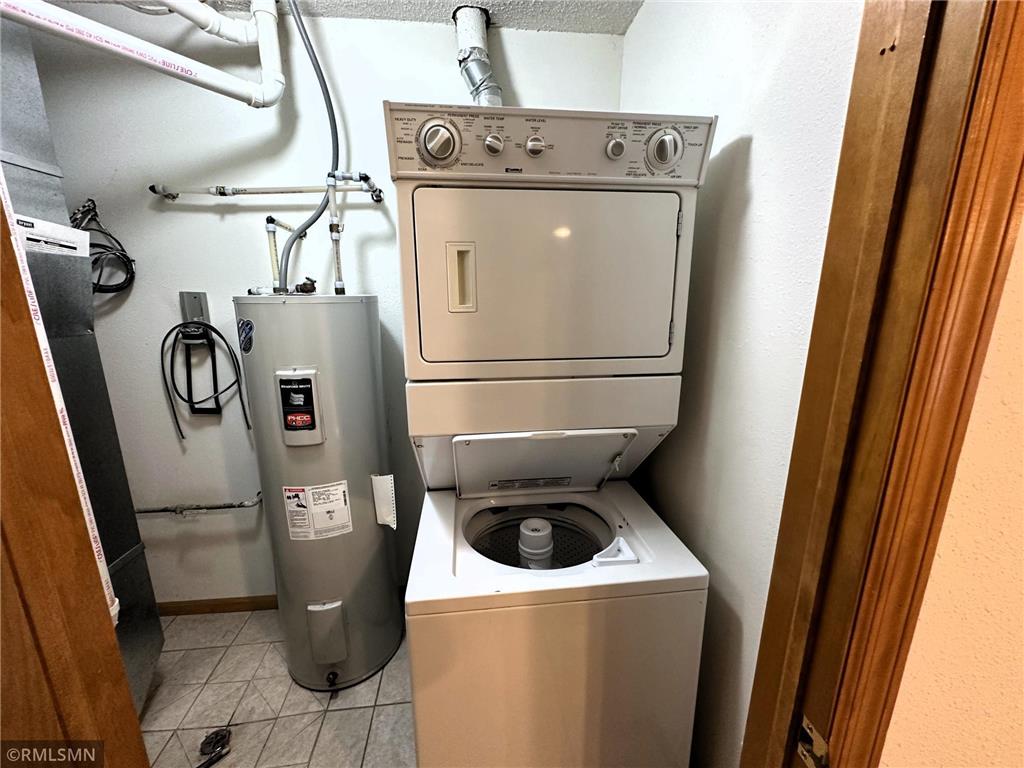 1271 Pinewood Trail #10 New Richmond WI 54017 7001393 image16