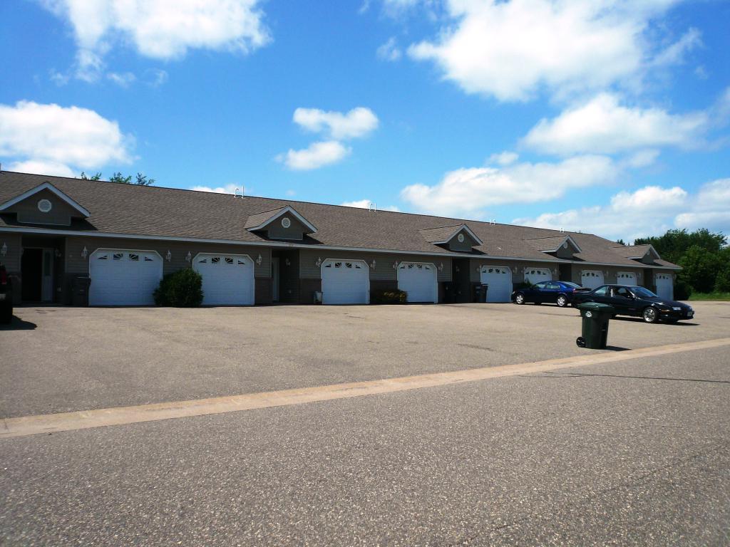 1271 Pinewood Trail #5 New Richmond WI 54017 7066051 image1