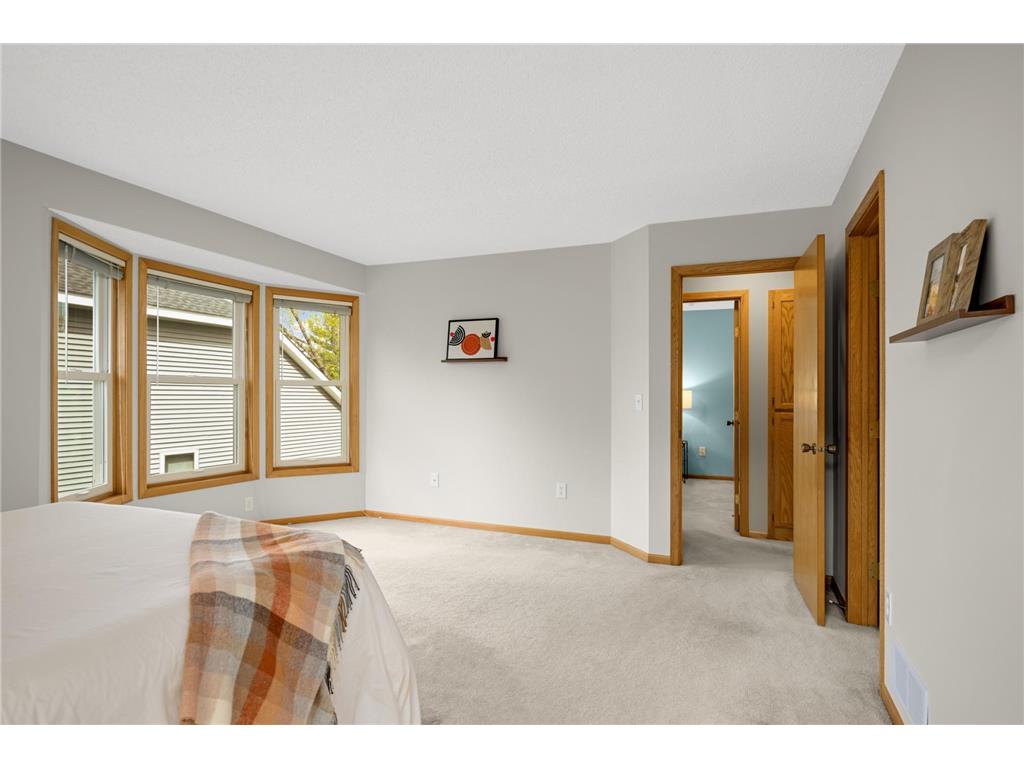 12711 Edinborough Way Apple Valley MN 55124 7067741 image20