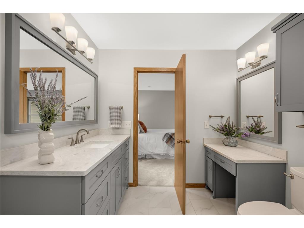12711 Edinborough Way Apple Valley MN 55124 7067741 image22