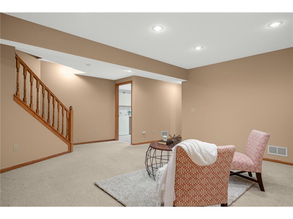 12711 Edinborough Way Apple Valley MN 55124 7067741 image28