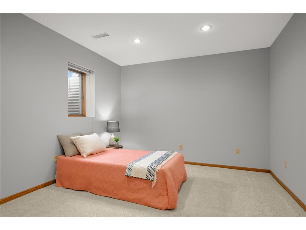 12711 Edinborough Way Apple Valley MN 55124 7067741 image29