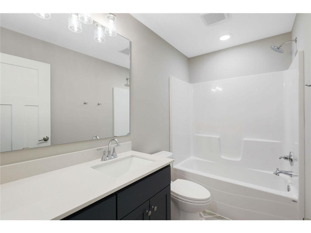 12715 Edison Street NE Blaine MN 55449 7023068 image23