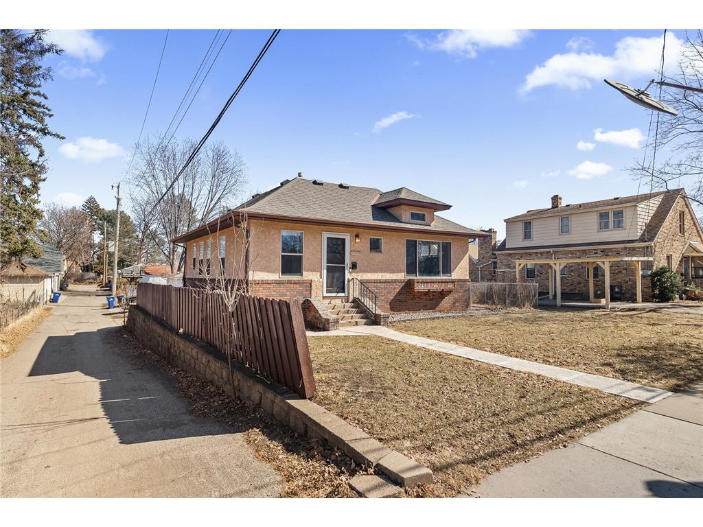 1272 Forest Street Saint Paul MN 55106 6687093 image1