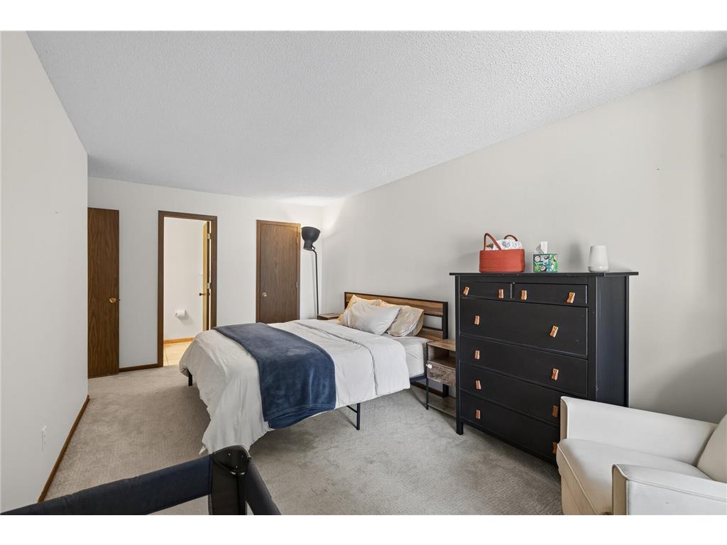 1272 Trailwood S Hopkins MN 55343 7107262 image14