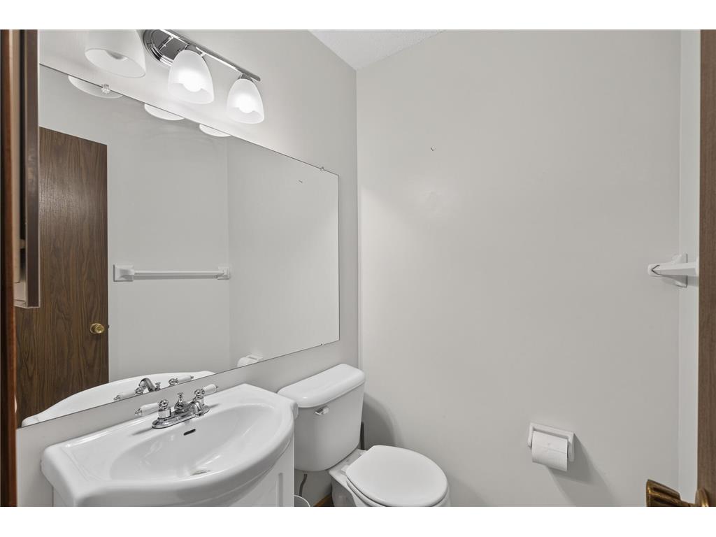 1272 Trailwood S Hopkins MN 55343 7107262 image16