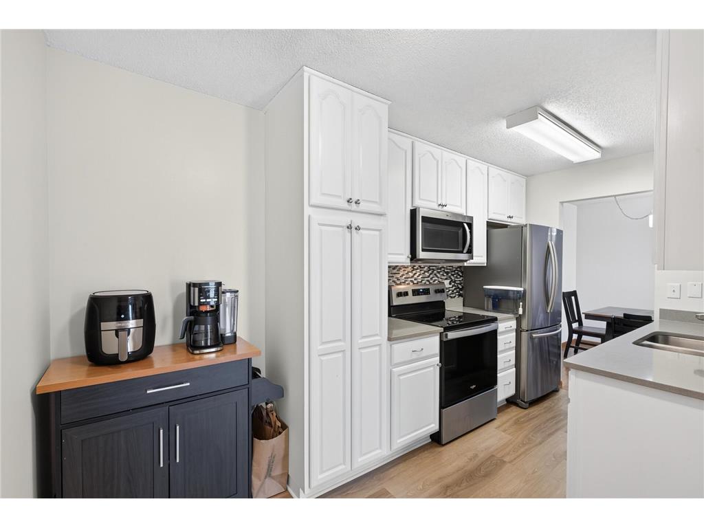 1272 Trailwood S Hopkins MN 55343 7107262 image7