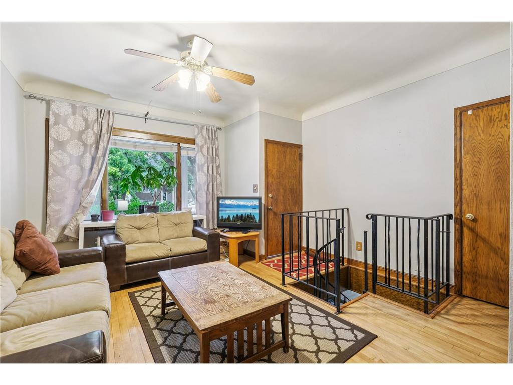 1273 7th Street W Saint Paul MN 55102 7027719 image3
