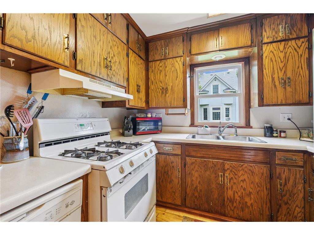 1273 7th Street W Saint Paul MN 55102 7027719 image9