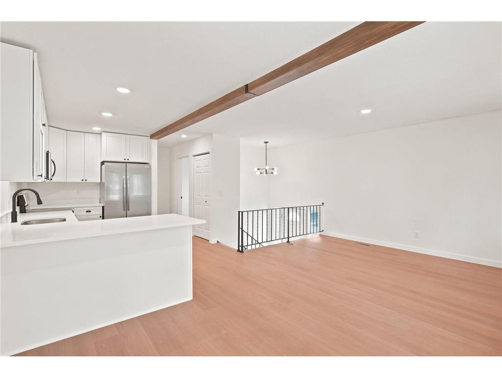 1273 Timbershore Lane Eagan MN 55123 7098106 image11