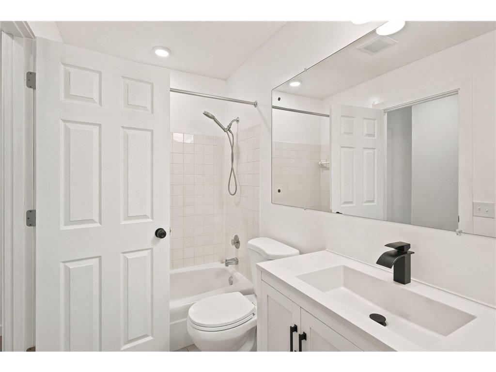 1273 Timbershore Lane Eagan MN 55123 7098106 image19