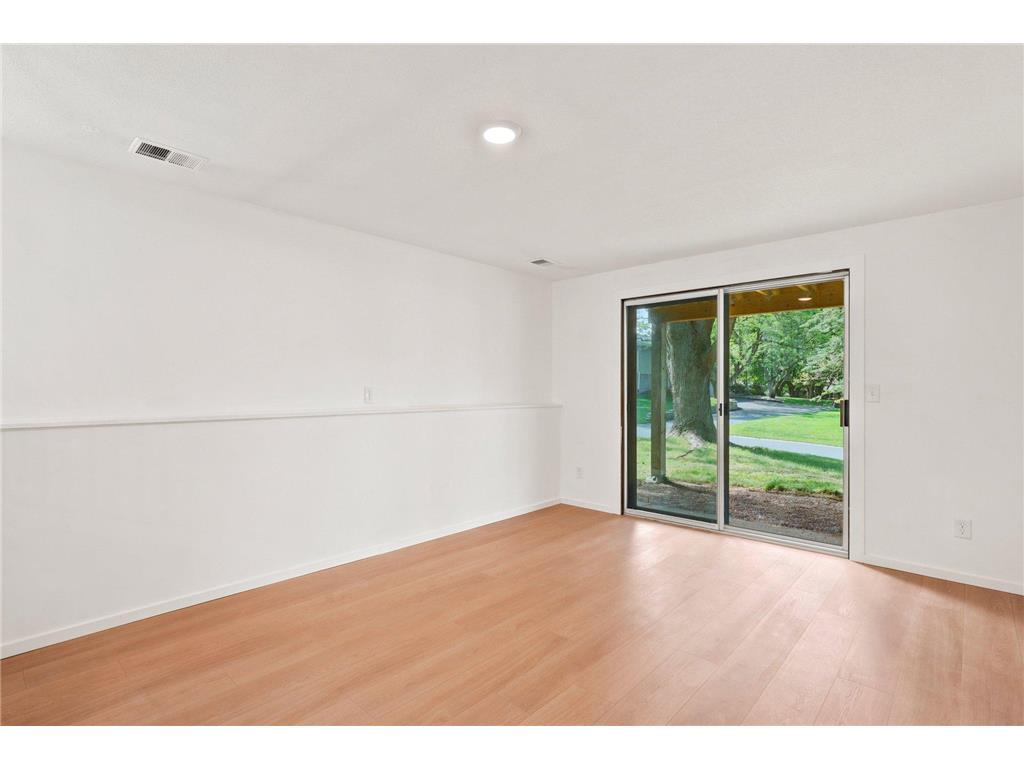 1273 Timbershore Lane Eagan MN 55123 7098106 image24