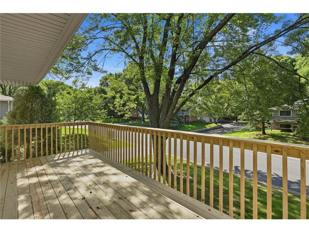 1273 Timbershore Lane Eagan MN 55123 7098106 image30