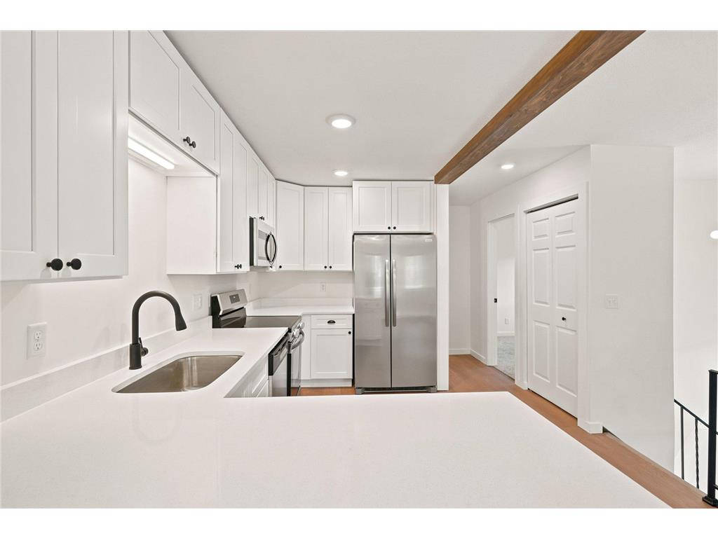 1273 Timbershore Lane Eagan MN 55123 7098106 image9