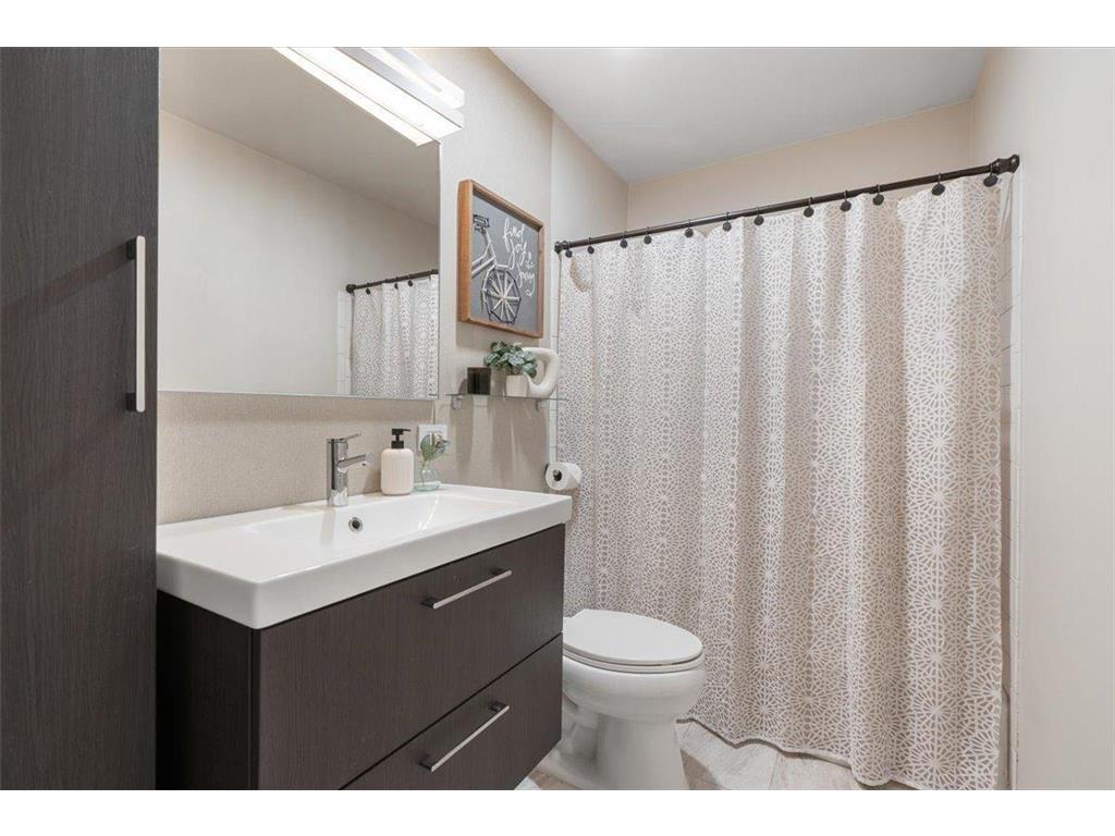 12738 Gordon Drive Eden Prairie MN 55346 7111058 image10