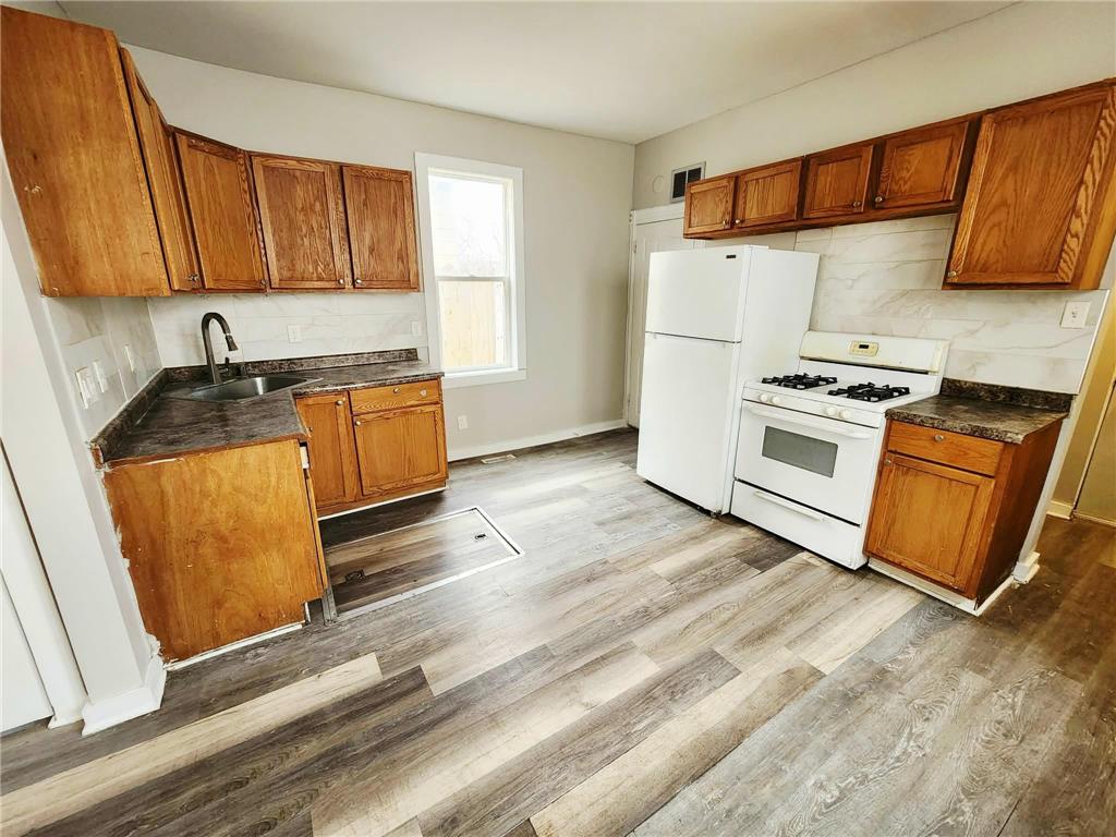 1274 Edgerton Street Saint Paul MN 55130 7063257 image9