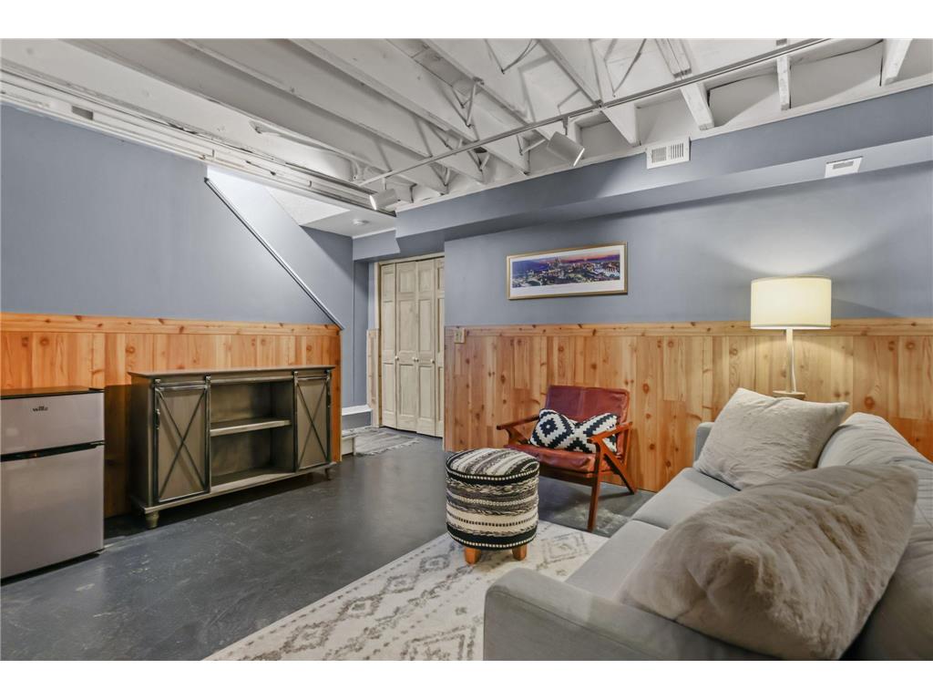 1274 Trailwood S Hopkins MN 55343 7023555 image22