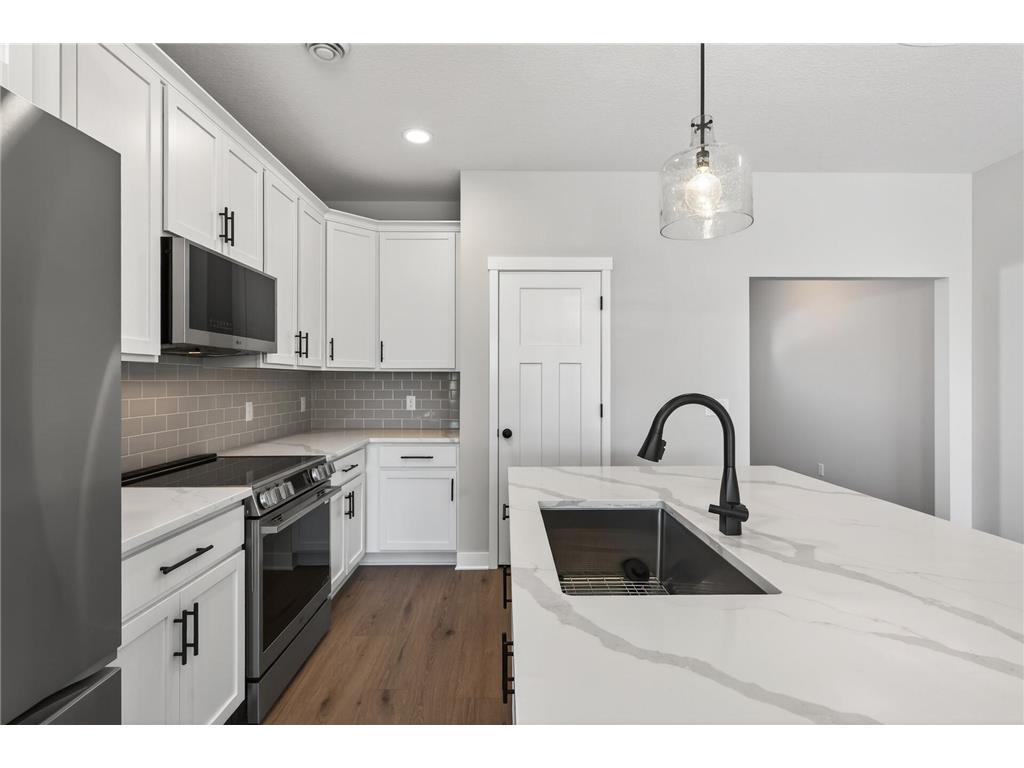 12745 292nd Lane Lindstrom MN 55045 7046132 image11