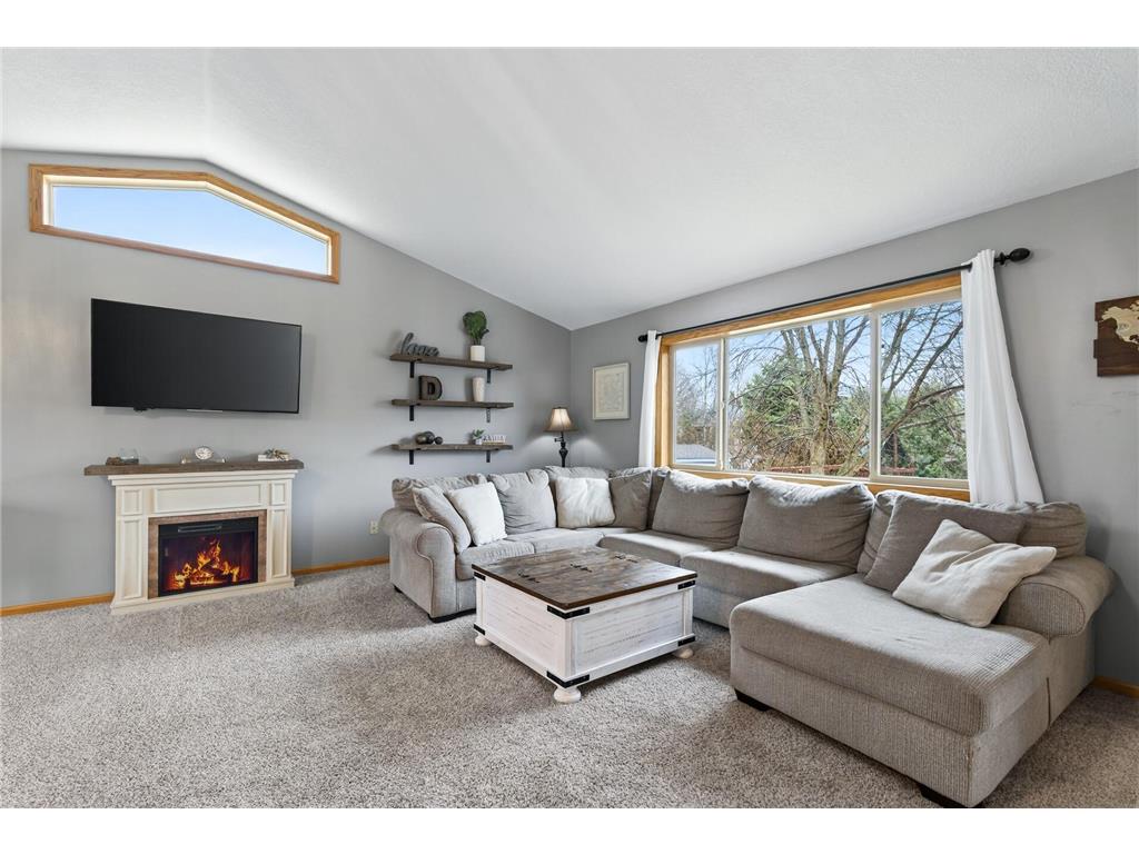 12748 Walter Drive Rogers MN 55374 7031466 image10