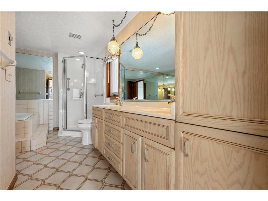 1275 Black Oaks Court N Plymouth MN 55447 - Gleason Lake 6755030 image35