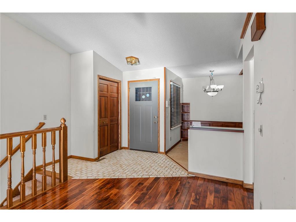 1275 Black Oaks Court N Plymouth MN 55447 - Gleason Lake 6755030 image5