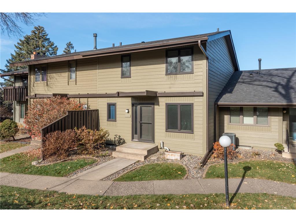 1275 Brighton Square New Brighton MN 55112 7055600 image1