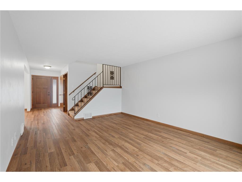 1275 Brighton Square New Brighton MN 55112 7055600 image5