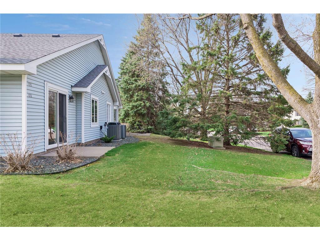 1275 Hilo Avenue N Oakdale MN 55128 7006255 image30