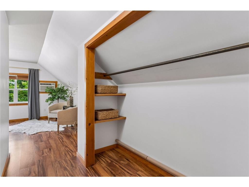 1275 Minnehaha Avenue W Saint Paul MN 55104 7089119 image21