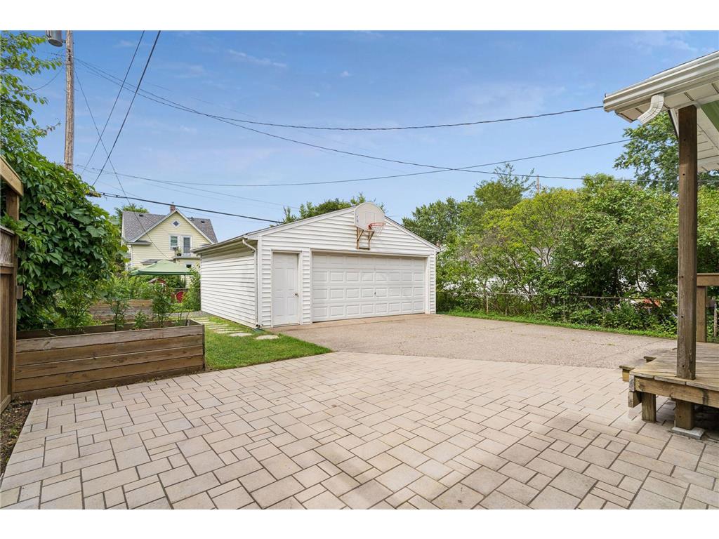 1275 Minnehaha Avenue W Saint Paul MN 55104 7089119 image26