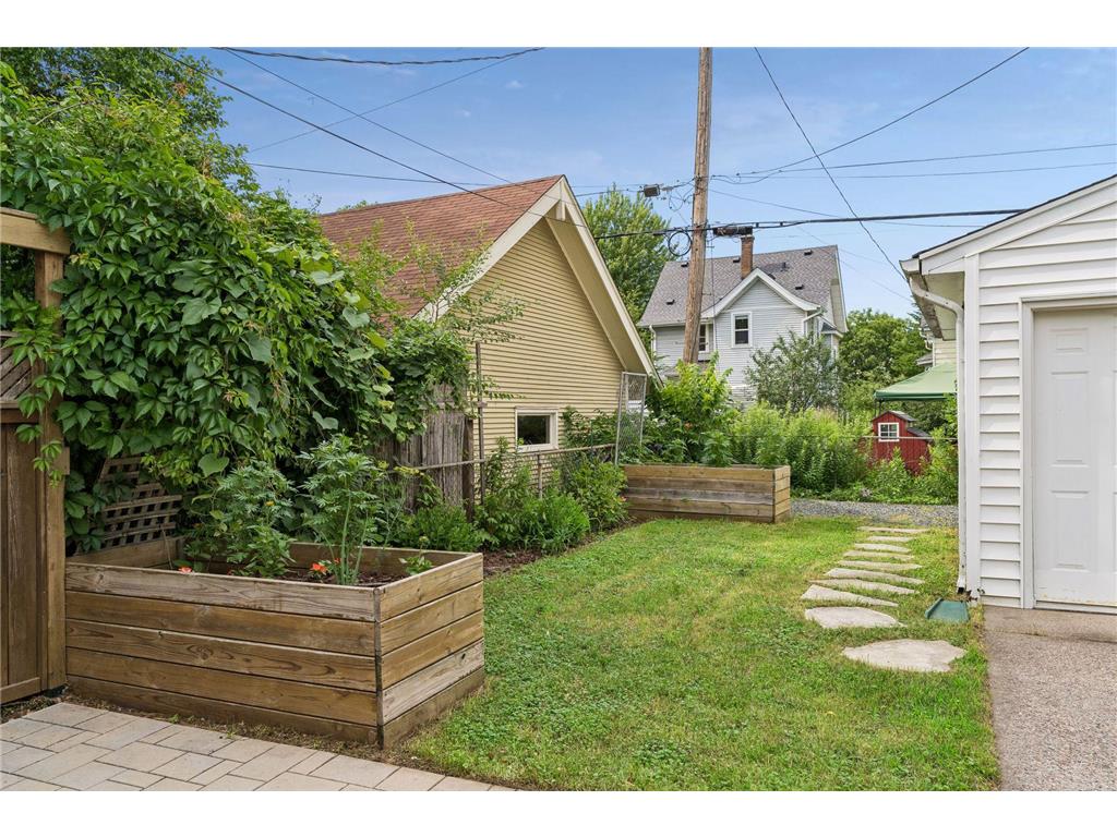 1275 Minnehaha Avenue W Saint Paul MN 55104 7089119 image27