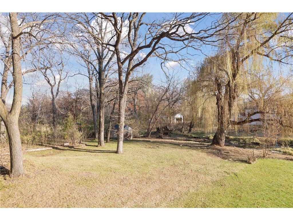 12761 Burwell Drive Minnetonka MN 55305 - Minnehaha Creek 6819094 image8