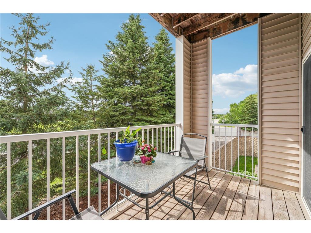 12761 Collegeview Drive #201 Eden Prairie MN 55347 7038468 image1