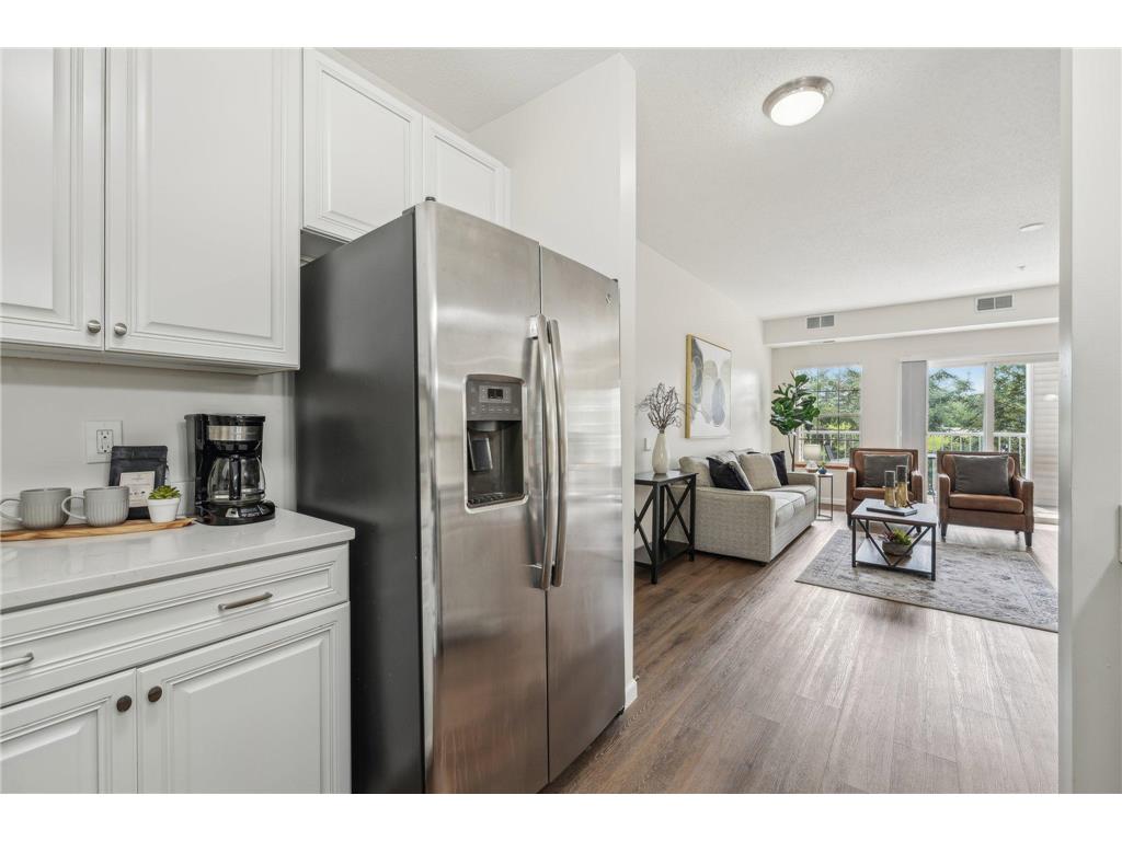 12761 Collegeview Drive #201 Eden Prairie MN 55347 7038468 image10