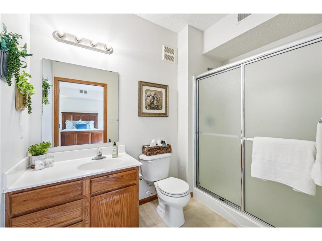 12761 Collegeview Drive #201 Eden Prairie MN 55347 7038468 image19