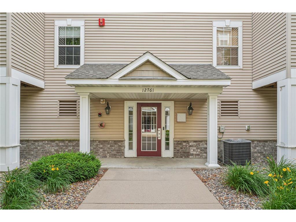 12761 Collegeview Drive #201 Eden Prairie MN 55347 7038468 image2