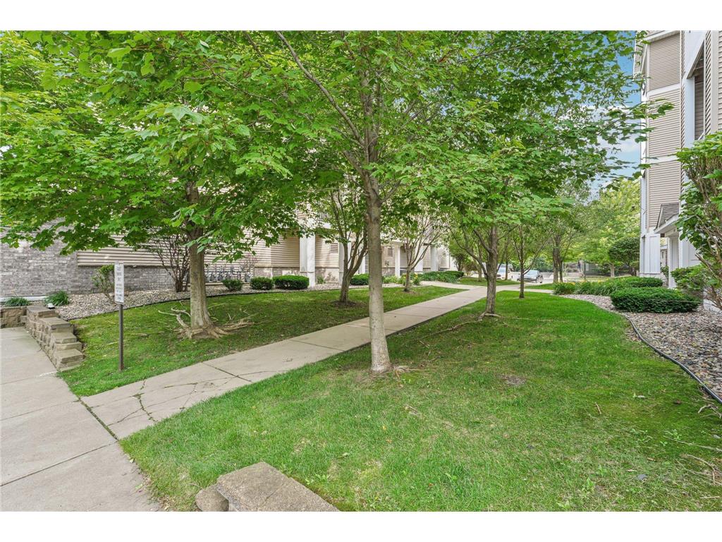 12761 Collegeview Drive #201 Eden Prairie MN 55347 7038468 image20
