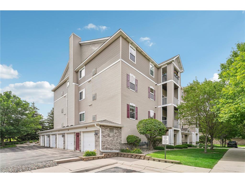 12761 Collegeview Drive #201 Eden Prairie MN 55347 7038468 image3