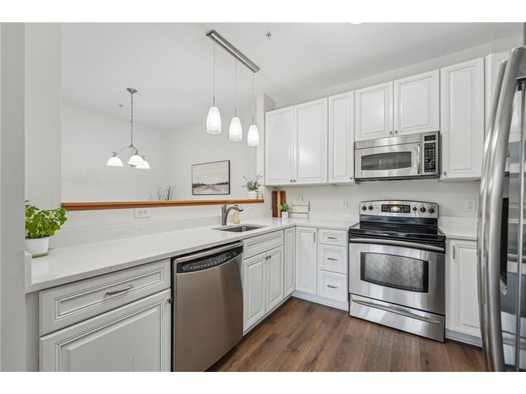 12761 Collegeview Drive #201 Eden Prairie MN 55347 7038468 image9