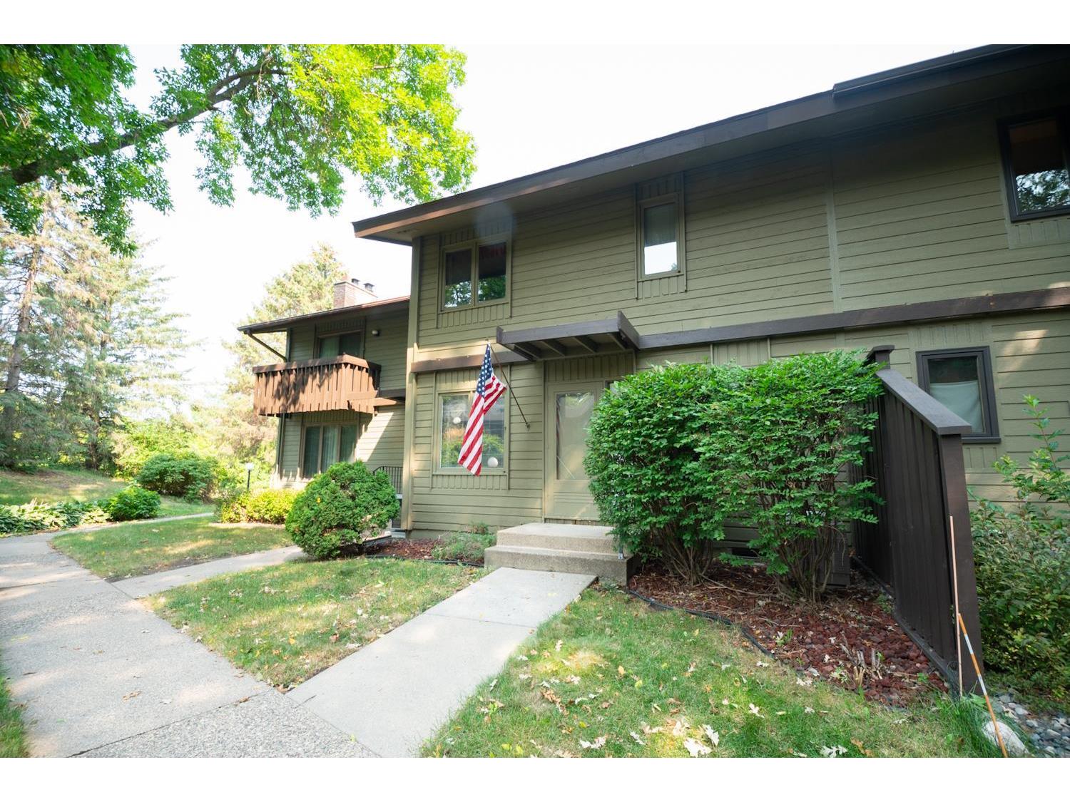 1277 Brighton Square, New Brighton, MN, 55112 MLS 6090189 Edina Realty