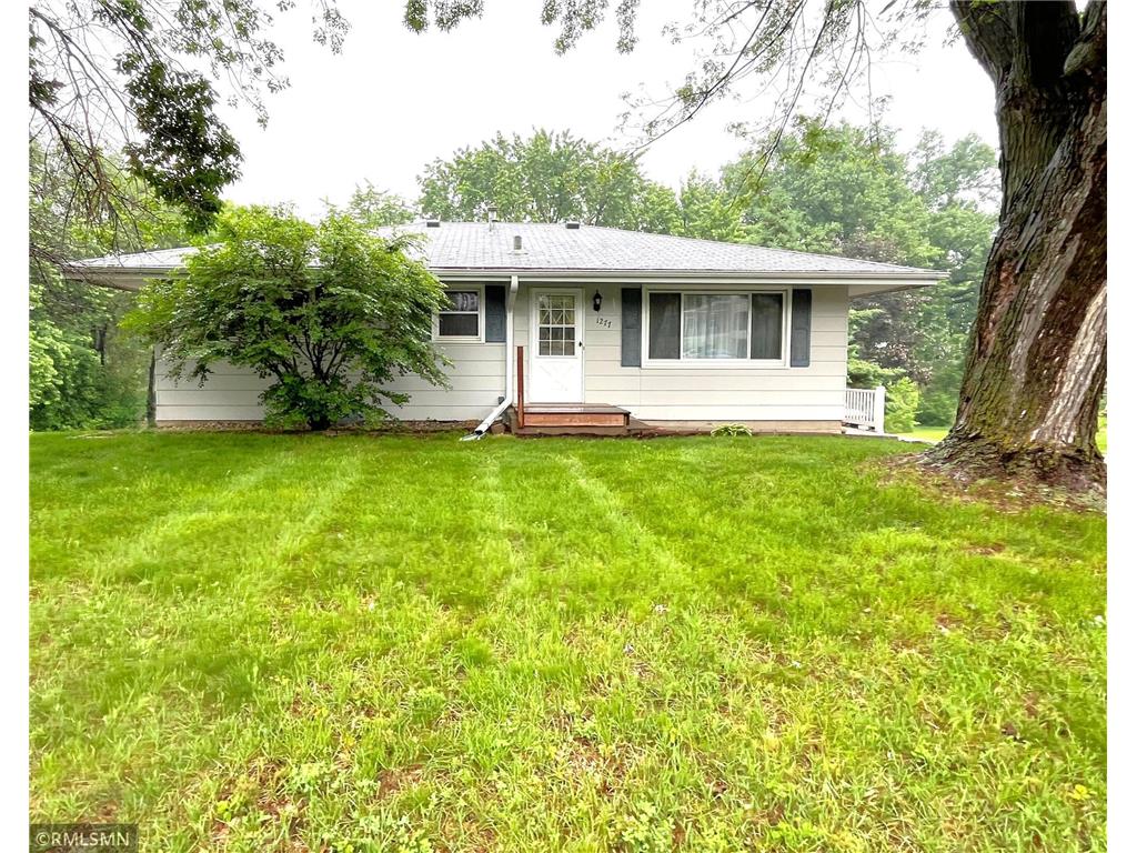 1277 Shakopee Avenue E Shakopee MN 55379 6731881 image1