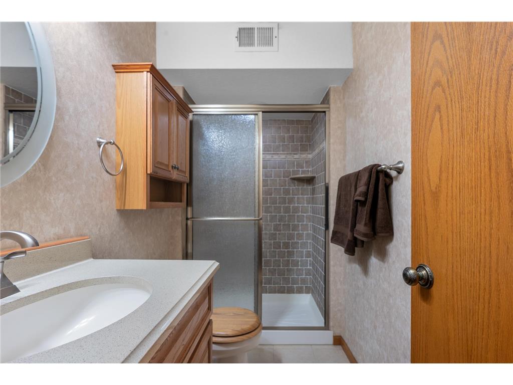 12781 84th Avenue N Maple Grove MN 55369 7007057 image33