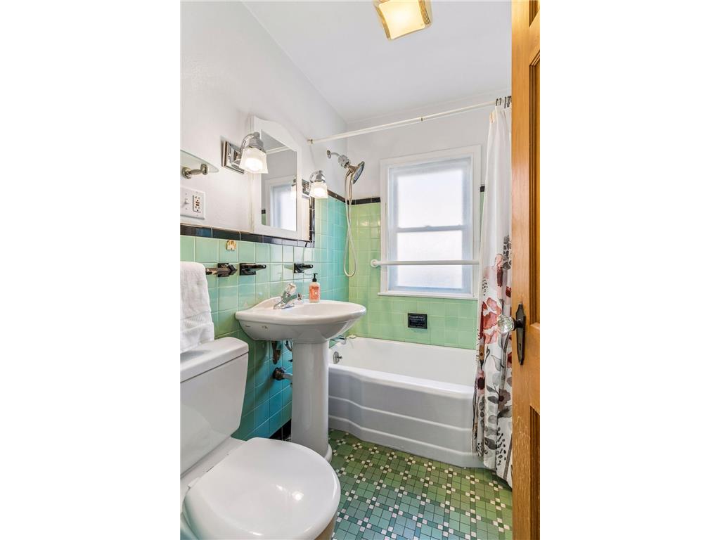 1279 Niles Avenue Saint Paul MN 55116 7041257 image27